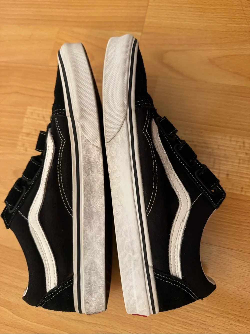 Vans Old School Black and White Velcro Skate Sneakers Men’s 9 Women’s 10.5 - Picture 3 of 8